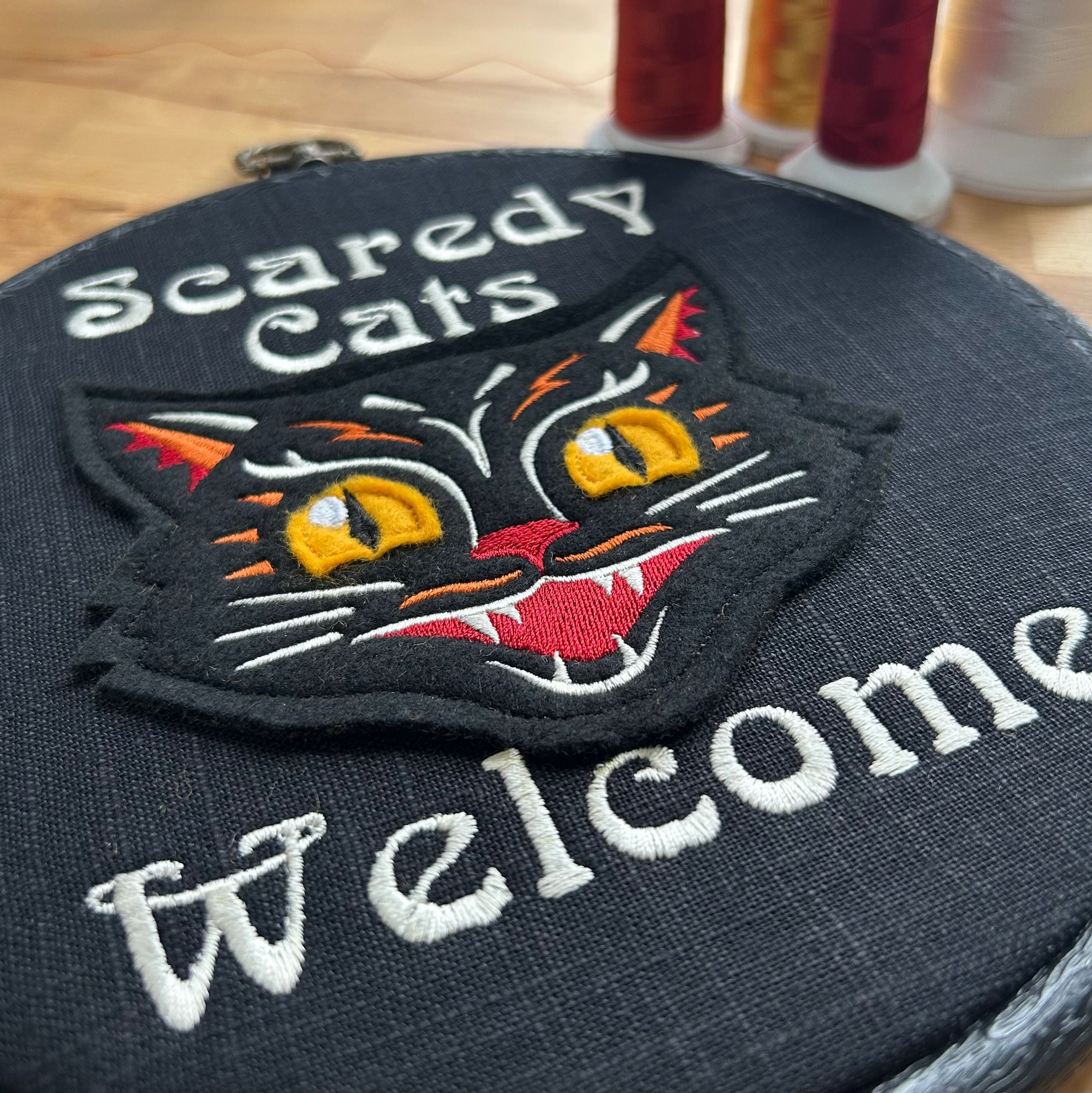 Scaredy Cats Welcome, Embroidery Hoop – Funny Gothic Cat Wall Art