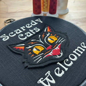 Scaredy Cats Welcome, Embroidery Hoop – Funny Gothic Cat Wall Art