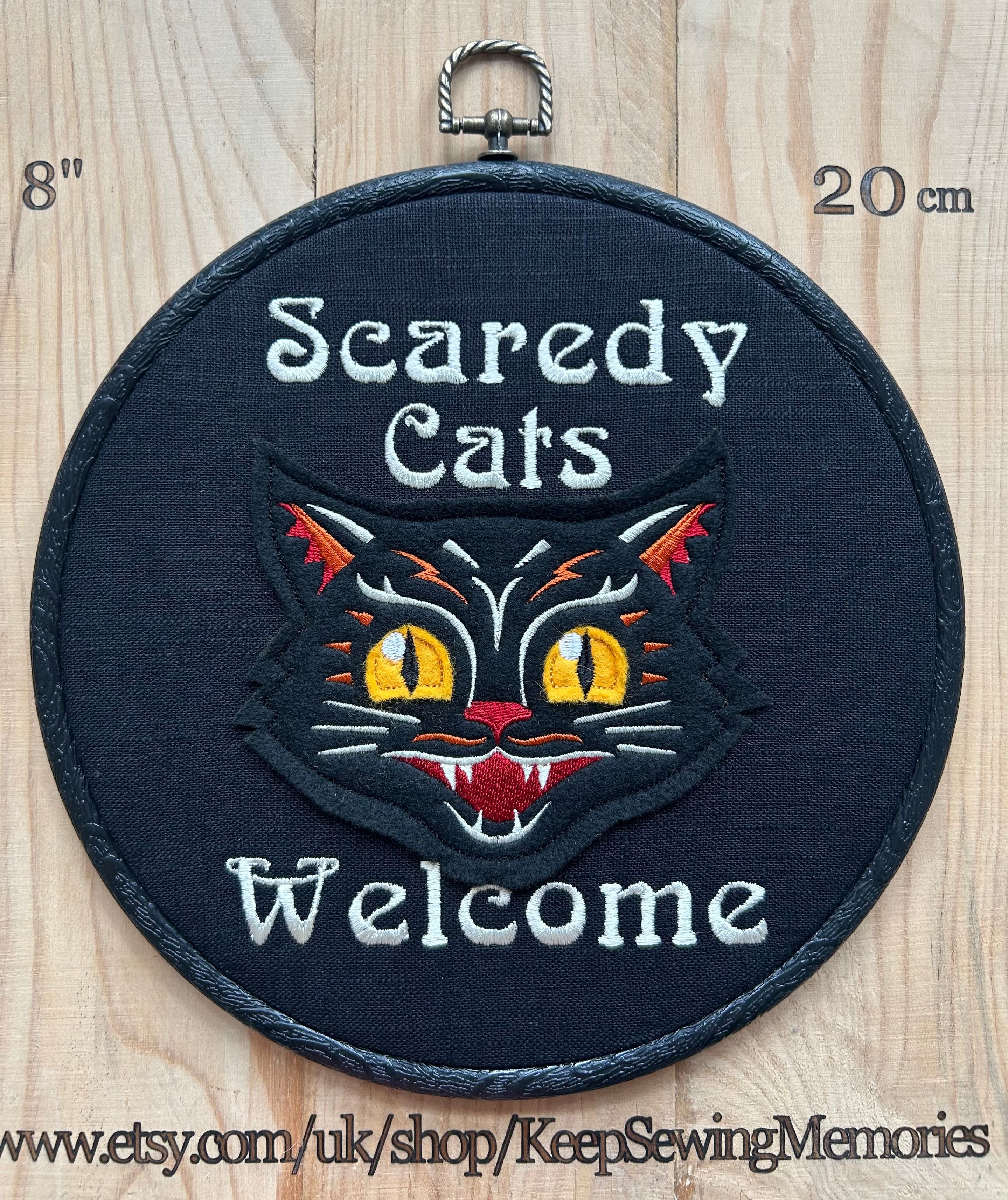 Scaredy Cats Welcome, Embroidery Hoop – Funny Gothic Cat Wall Art
