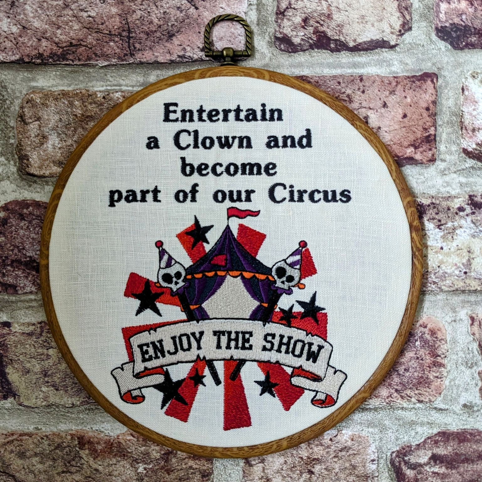 Entertain a Clown and become part of our Circus, enjoy the show. Machine embroidery 8" hoop art