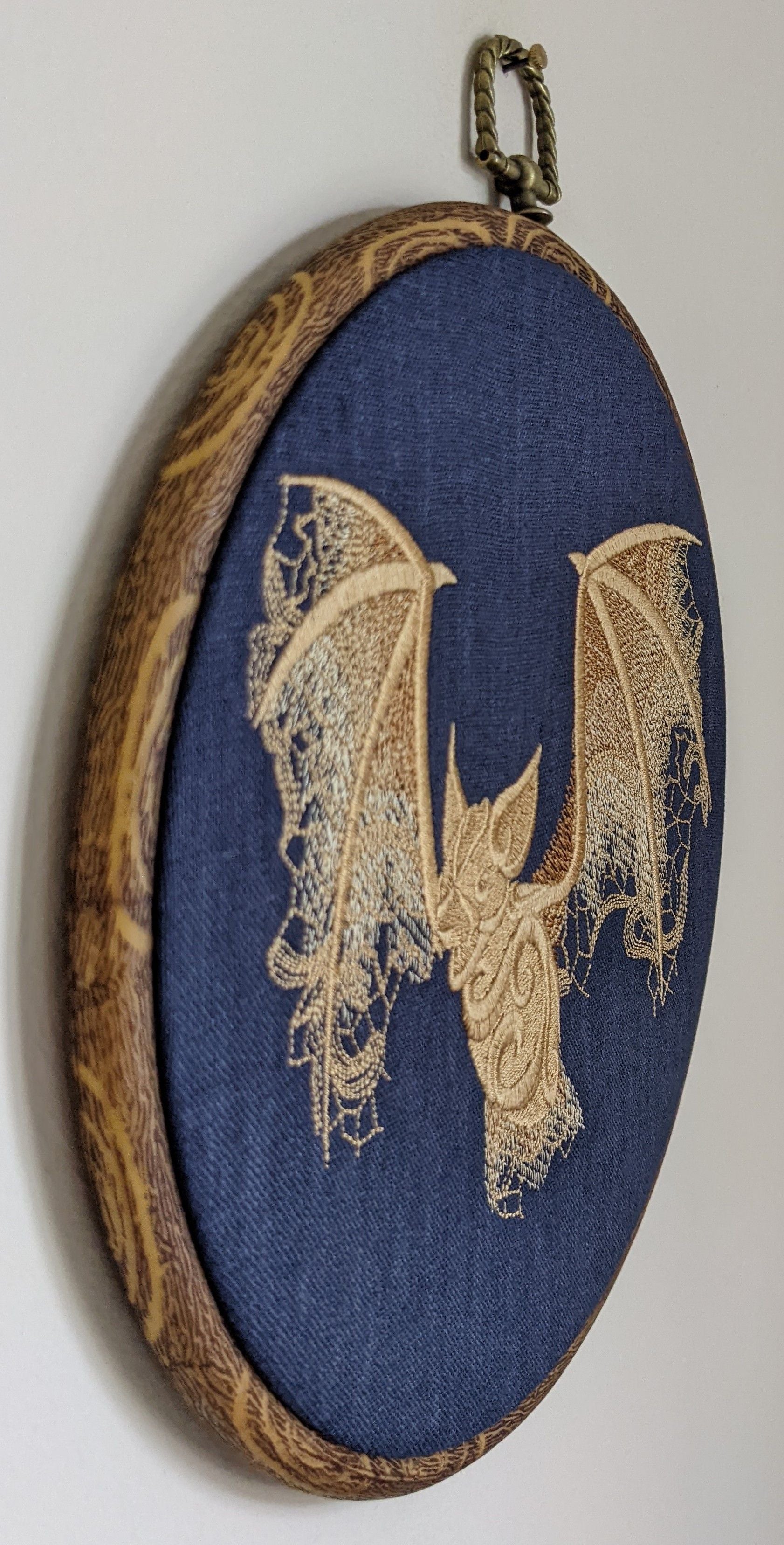 Lace Bat light gold, Hoop Art, machine embroidered 8" hoop